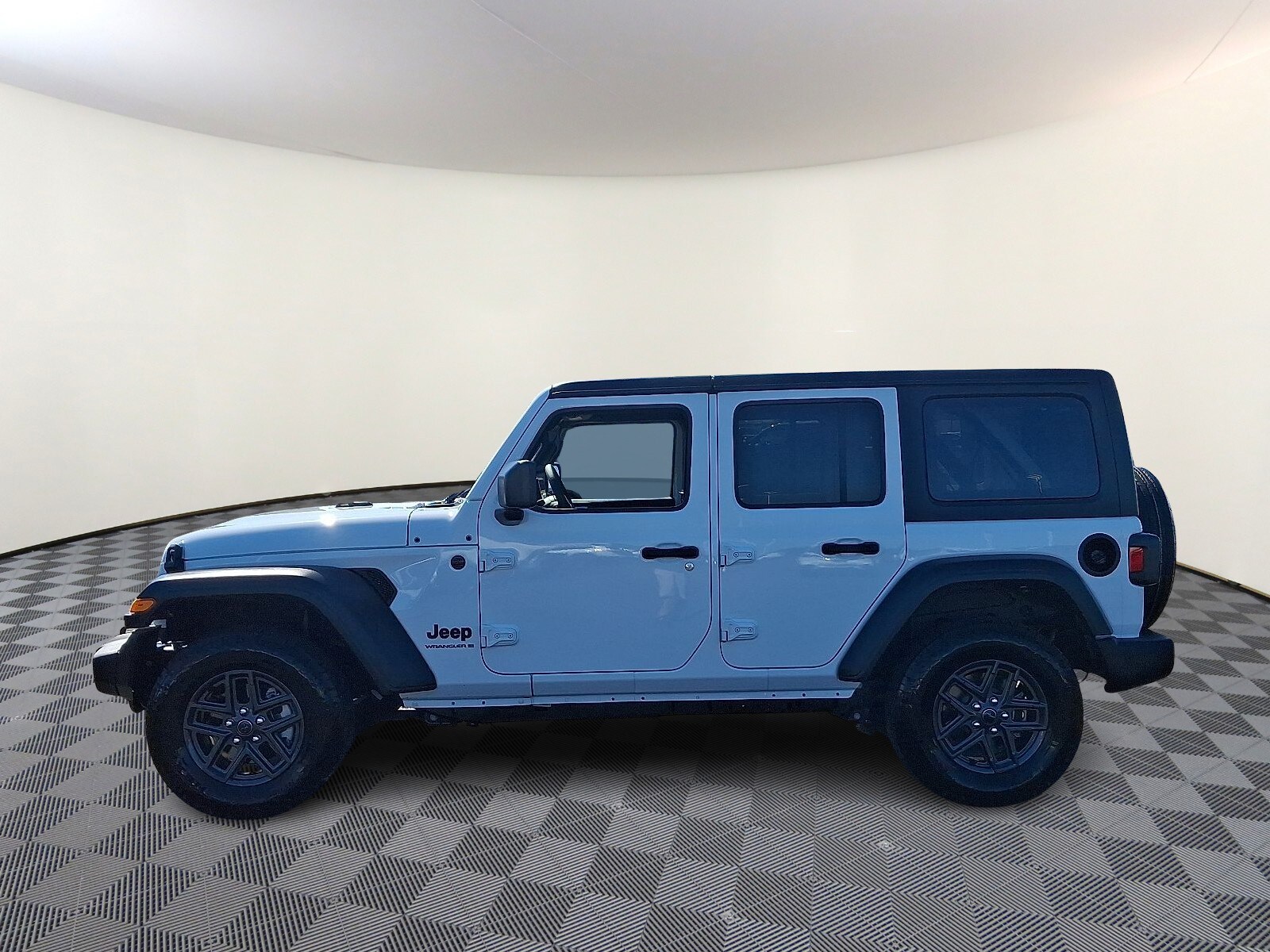 2025 Jeep Wrangler Sport S photo 4