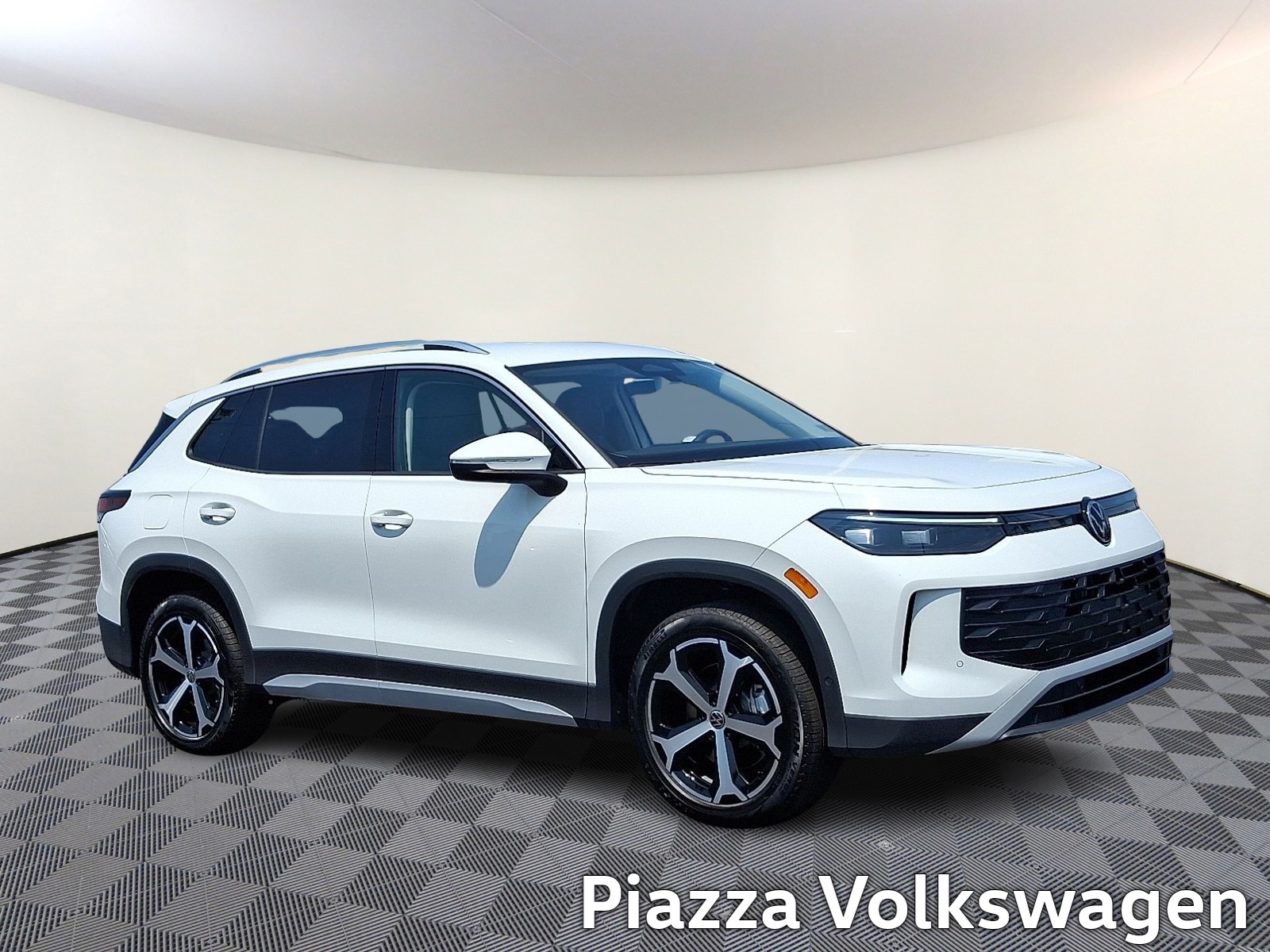 2025 Volkswagen Tiguan 2.0T SE
