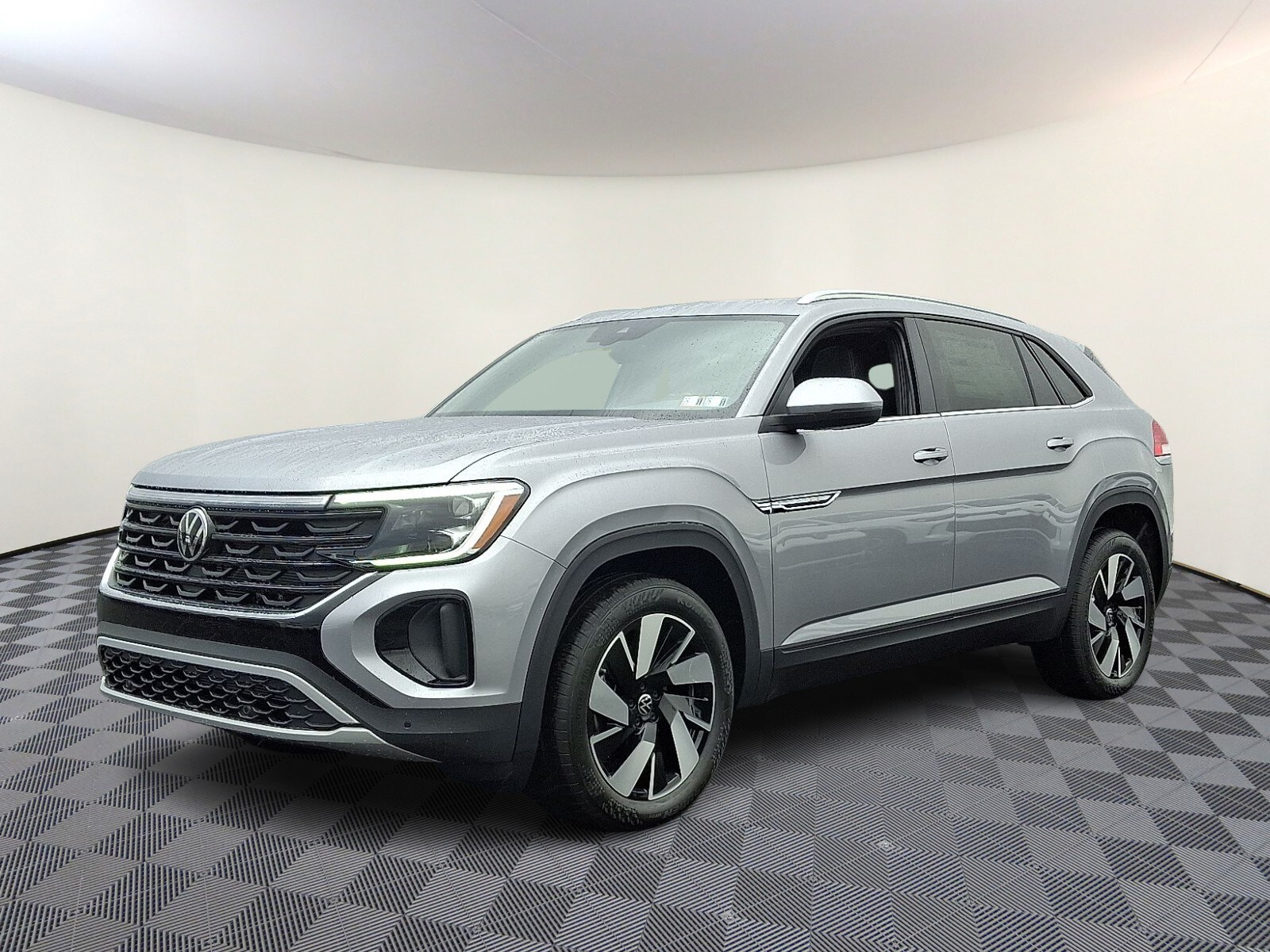 2026 Volkswagen Atlas Cross Sport SE Technology photo 2