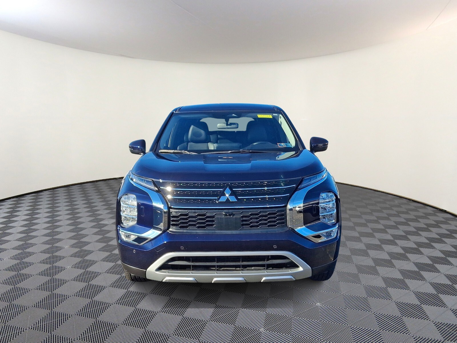 2023 Mitsubishi Outlander PHEV SE S-AWC photo 2