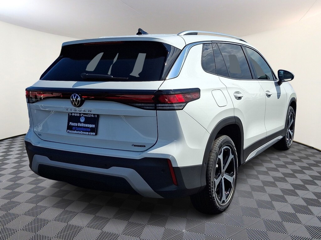 New 2026 Volkswagen Tiguan SE Sport Utility