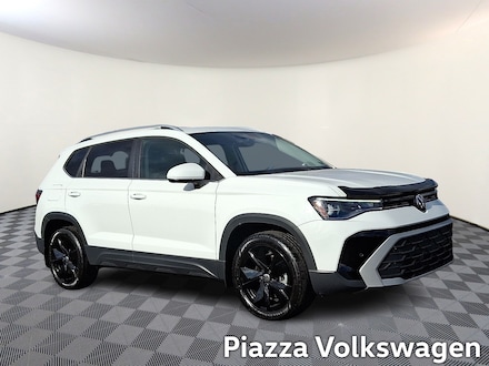 2025 Volkswagen Taos SE Sport Utility