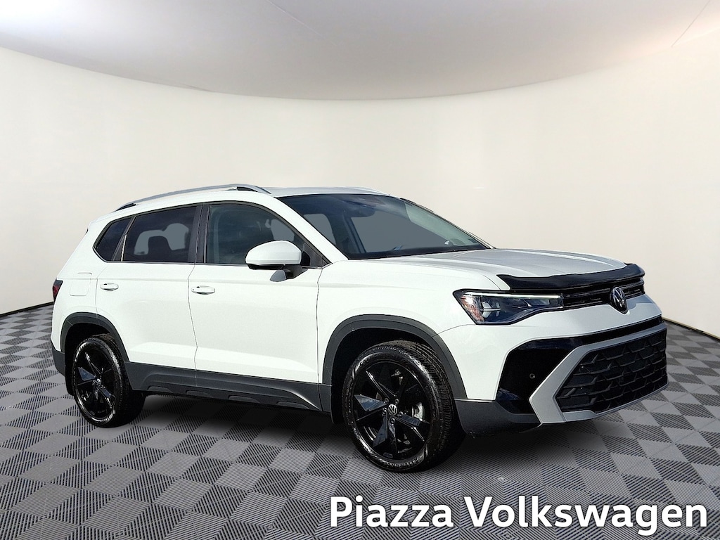 Used 2025 Volkswagen Taos SE Sport Utility