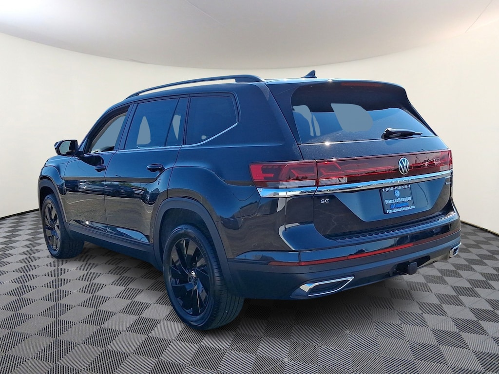 New 2026 Volkswagen Atlas SE With Technology Sport Utility