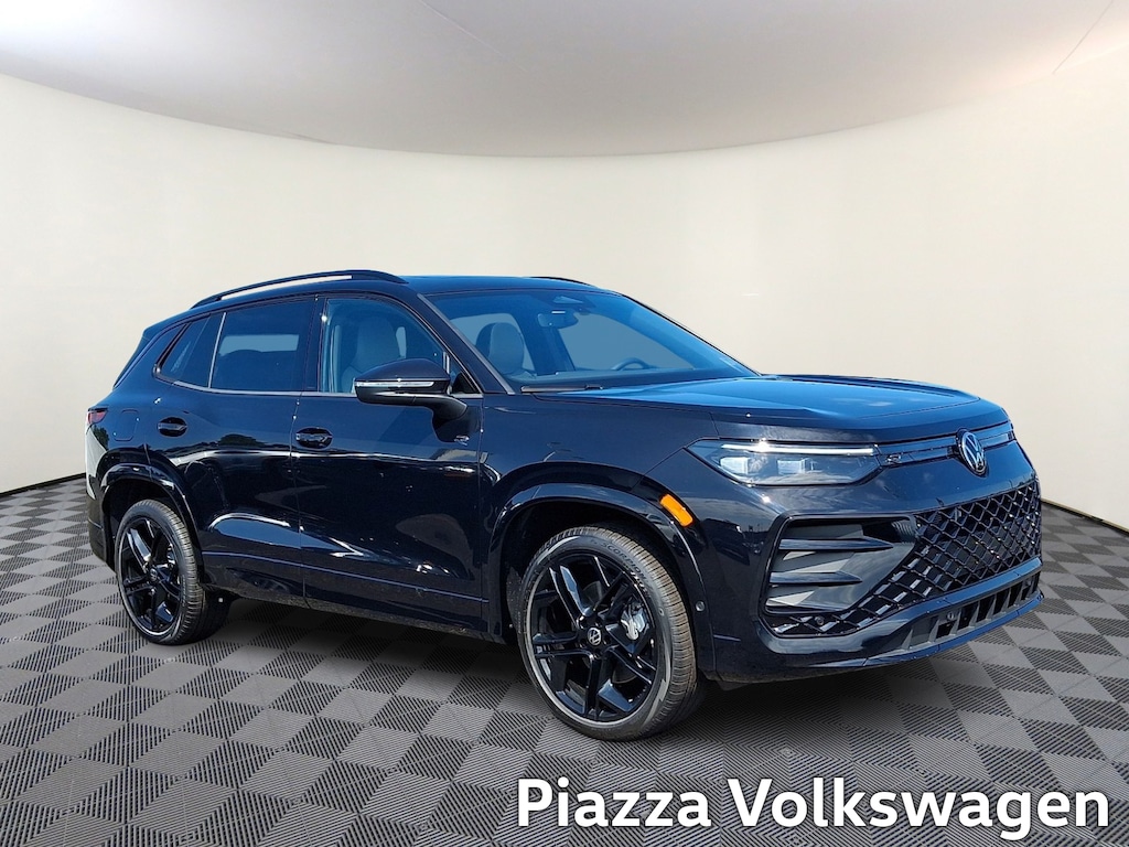 New 2026 Volkswagen Tiguan SE R-Line Black Sport Utility