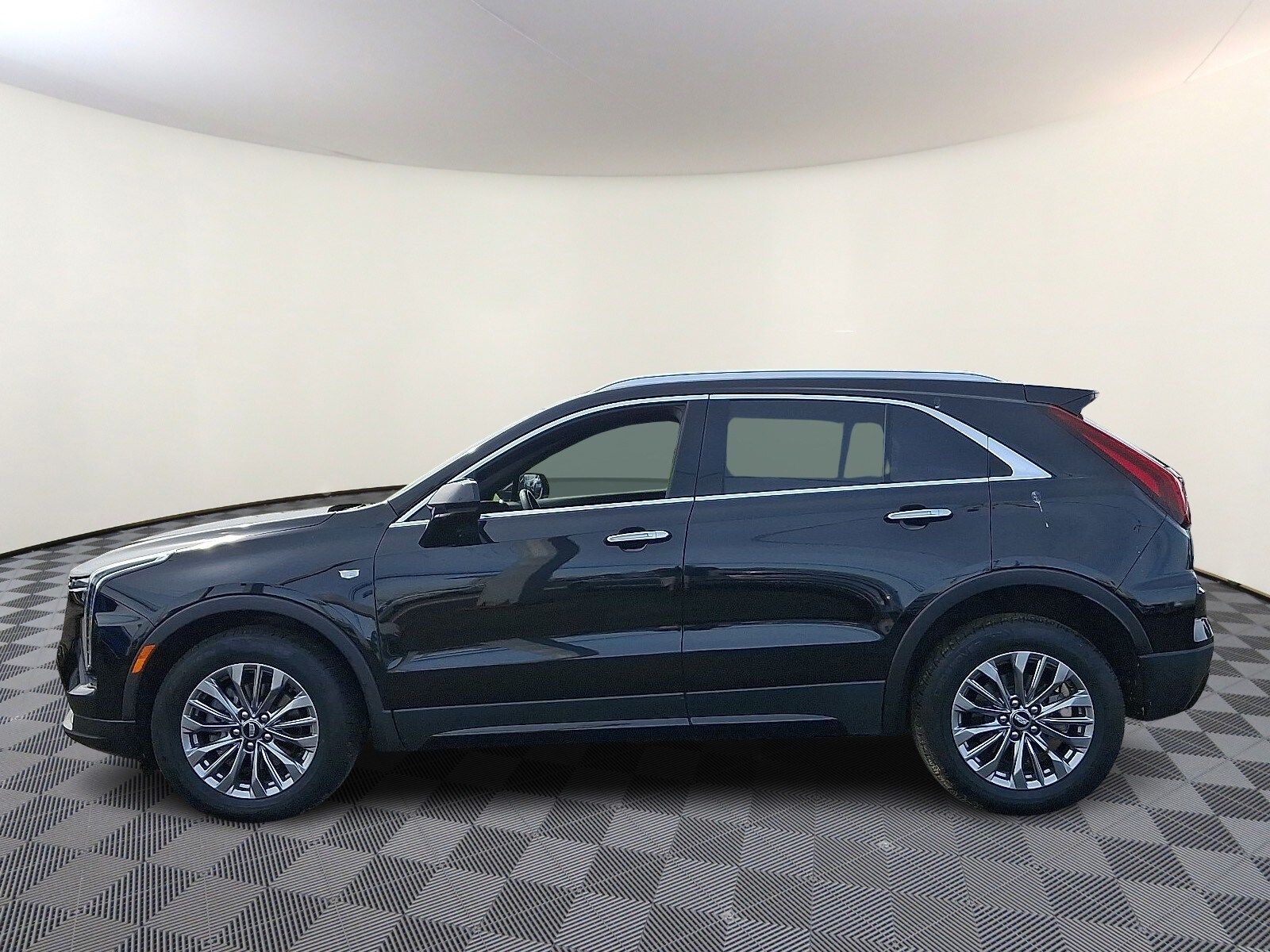 2024 Cadillac XT4 Premium Luxury photo 4
