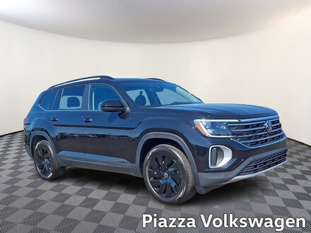 2026 Volkswagen Atlas SE With Technology Sport Utility