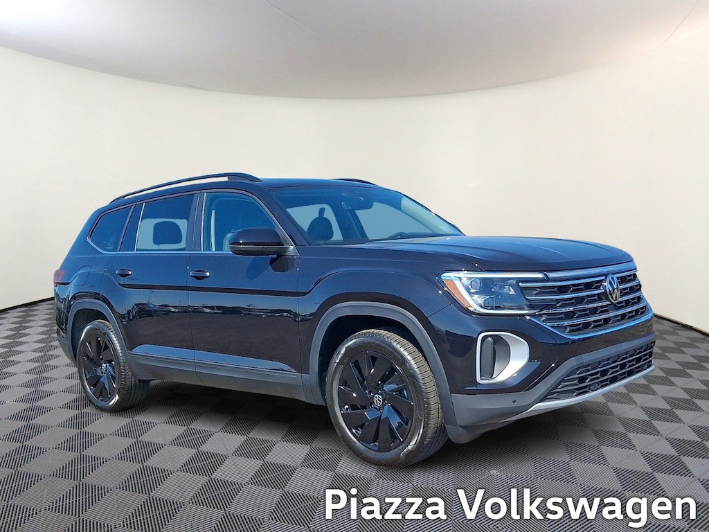 New 2026 Volkswagen Atlas SE With Technology Sport Utility