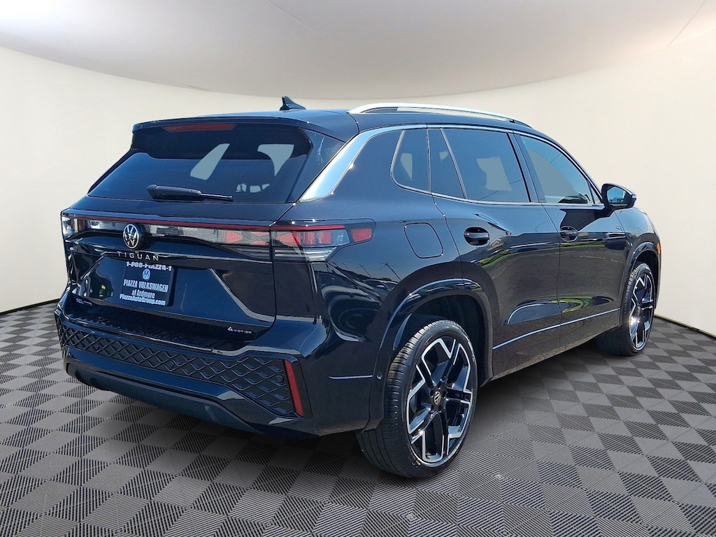 New 2026 Volkswagen Tiguan SEL R-Line Turbo Sport Utility