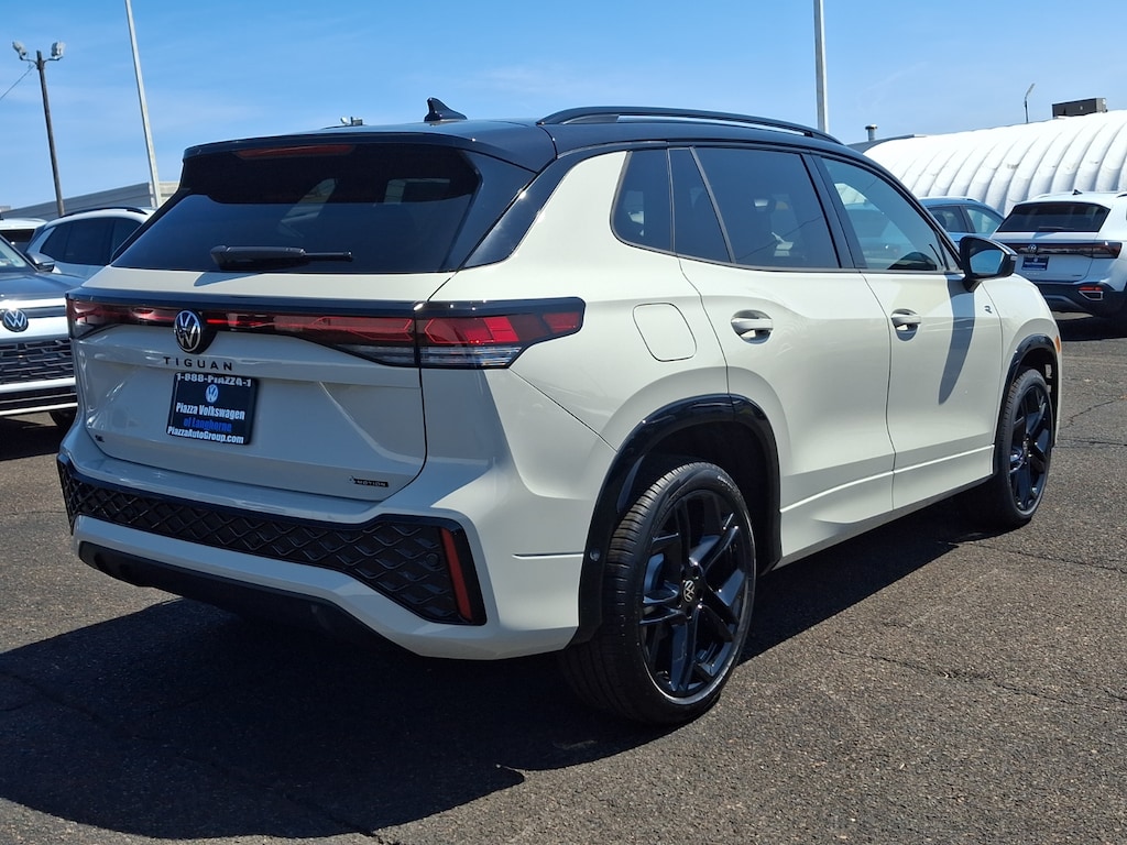 New 2026 Volkswagen Tiguan SE R-Line Black Sport Utility