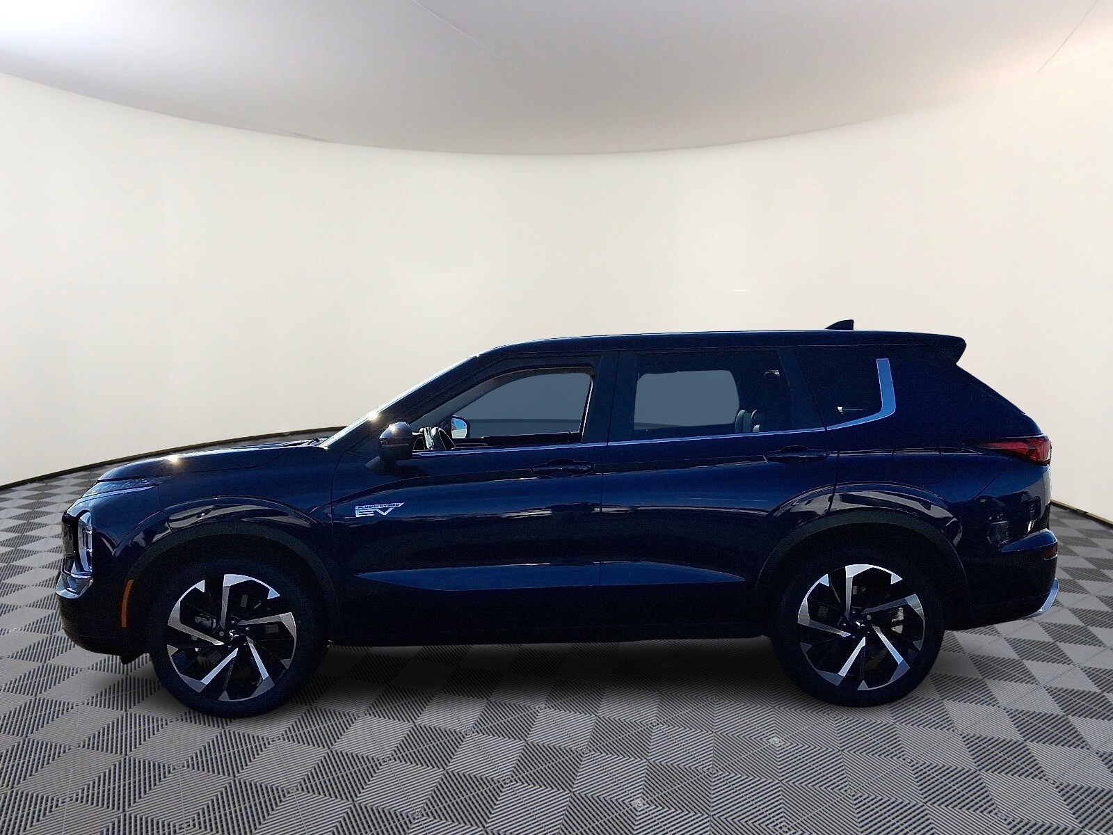 2023 Mitsubishi Outlander PHEV SE S-AWC photo 4