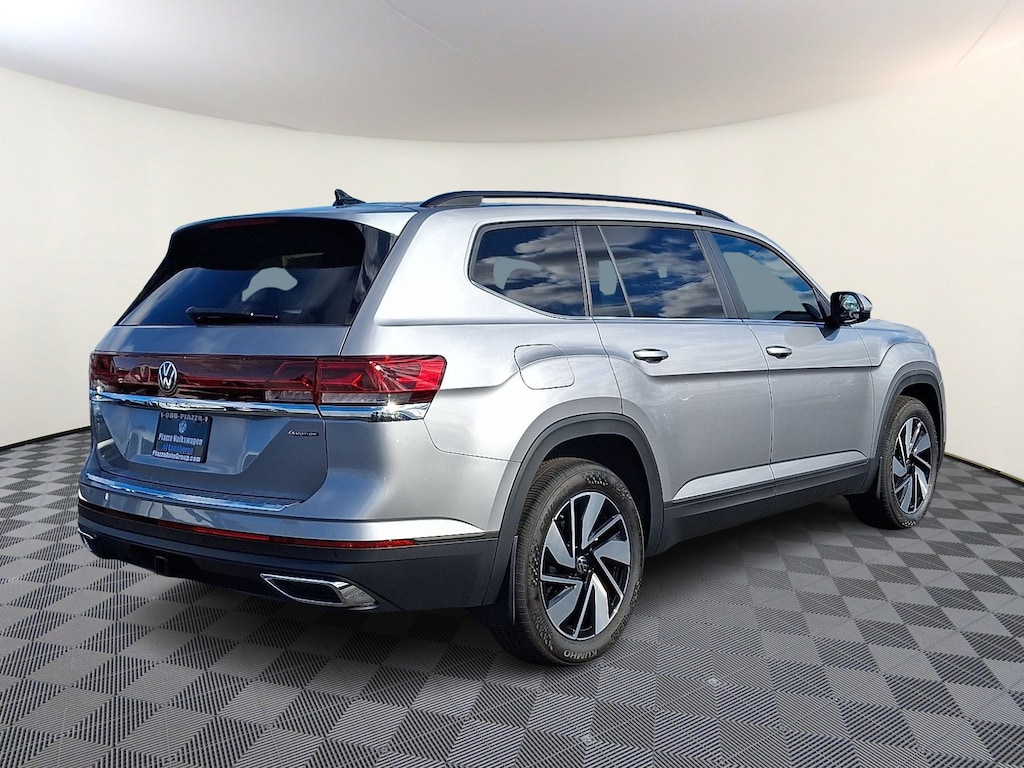 New 2026 Volkswagen Atlas 2.0T SE w/Technology Sport Utility