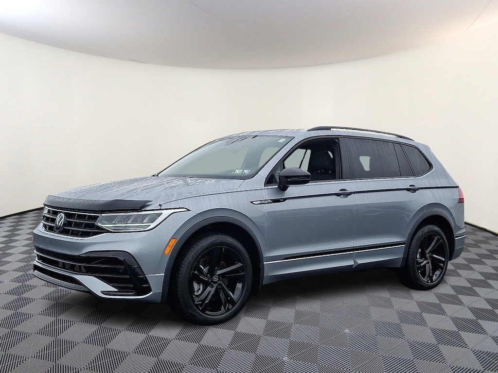 Certified 2024 Volkswagen Tiguan 2.0T SE R-Line Black Sport Utility