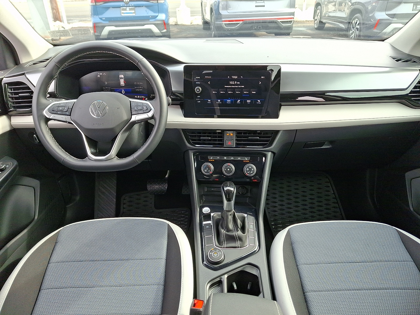 2025 Volkswagen Taos S - Photo 11