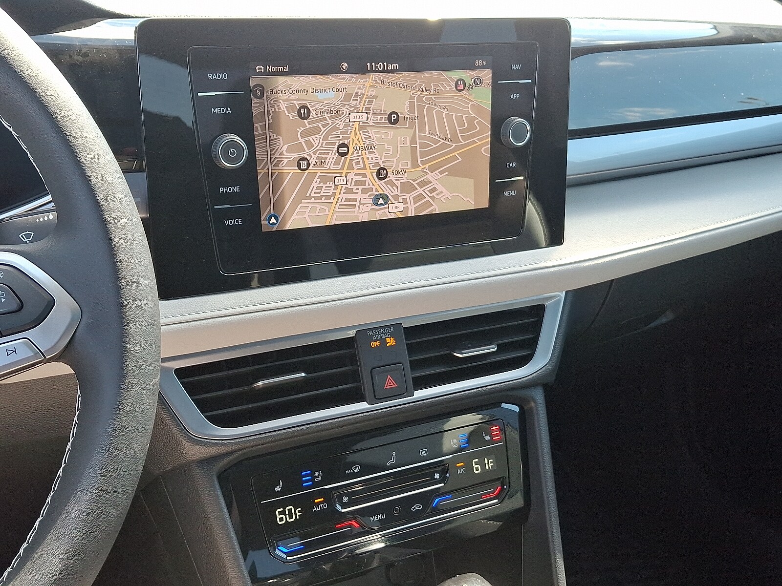 2025 Volkswagen Taos SEL - Photo 8