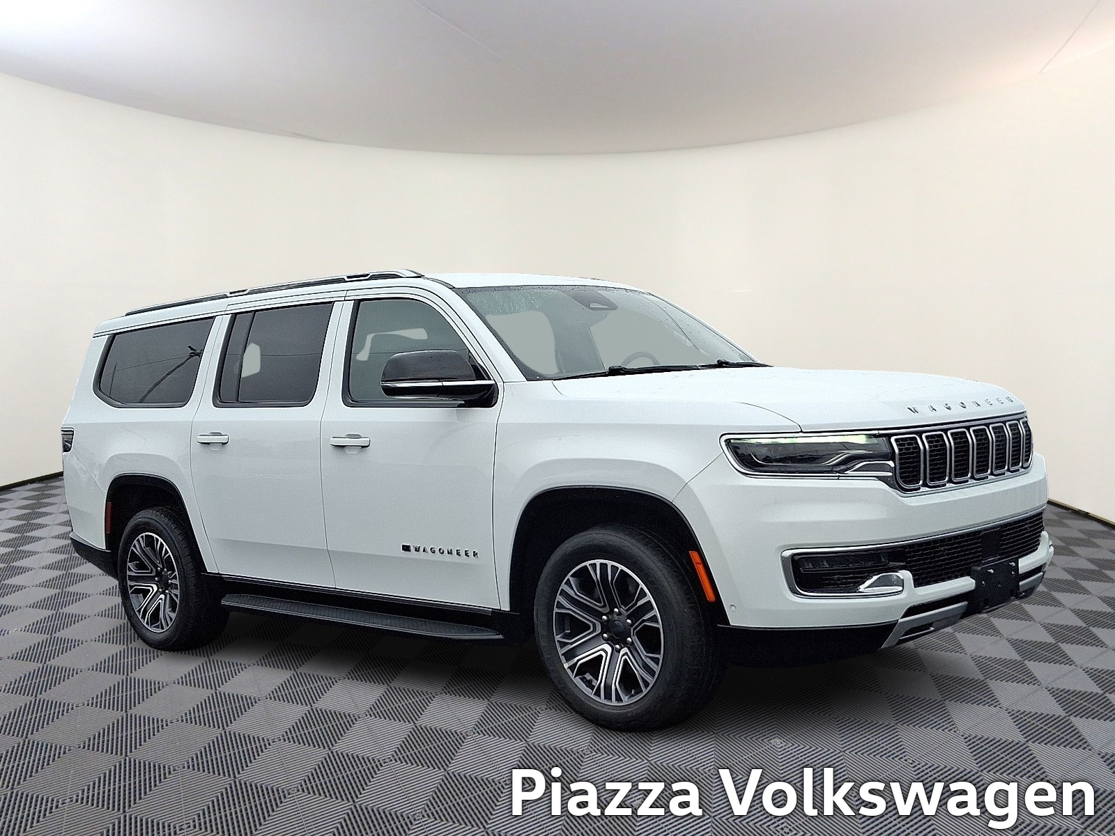 2024 Jeep Wagoneer L Series II's photo