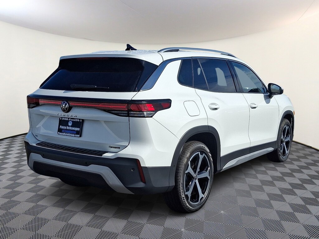 New 2026 Volkswagen Tiguan SE Sport Utility