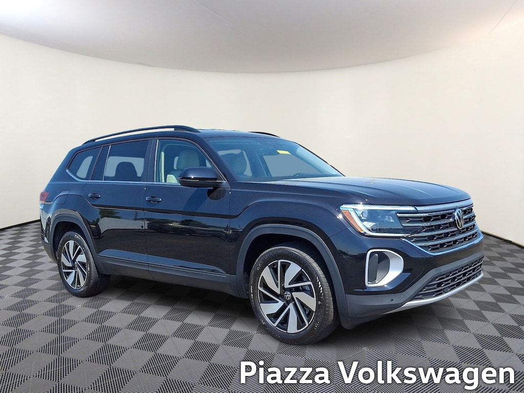 New 2026 Volkswagen Atlas SE With Technology Sport Utility