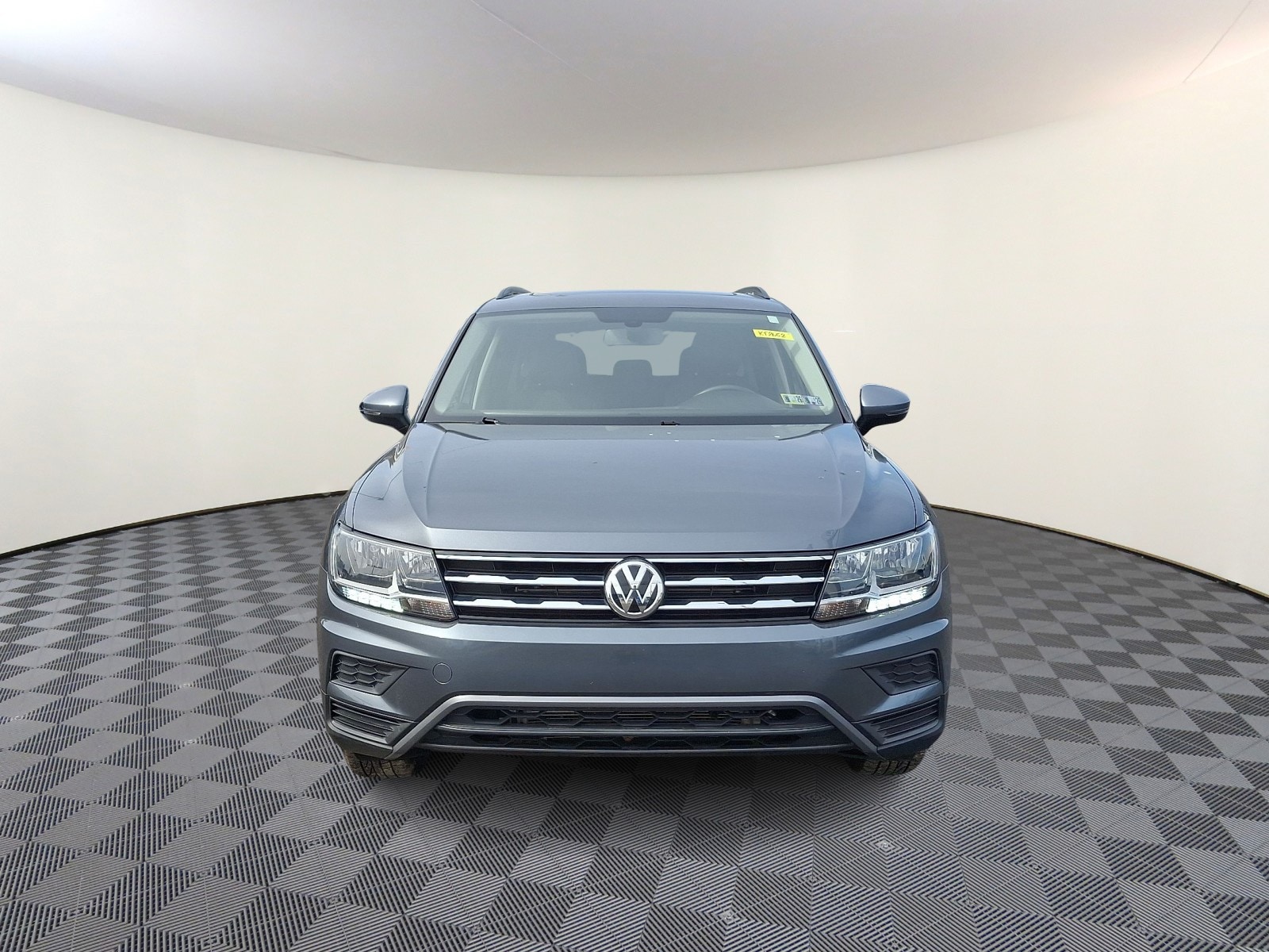 Used 2020 Volkswagen Tiguan SE with VIN 3VV2B7AX8LM086524 for sale in Levittown, PA