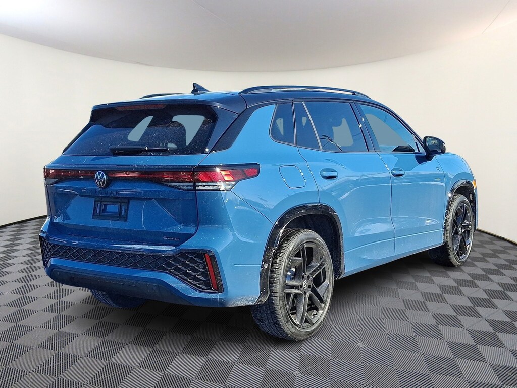 New 2026 Volkswagen Tiguan SE R-Line Black Sport Utility