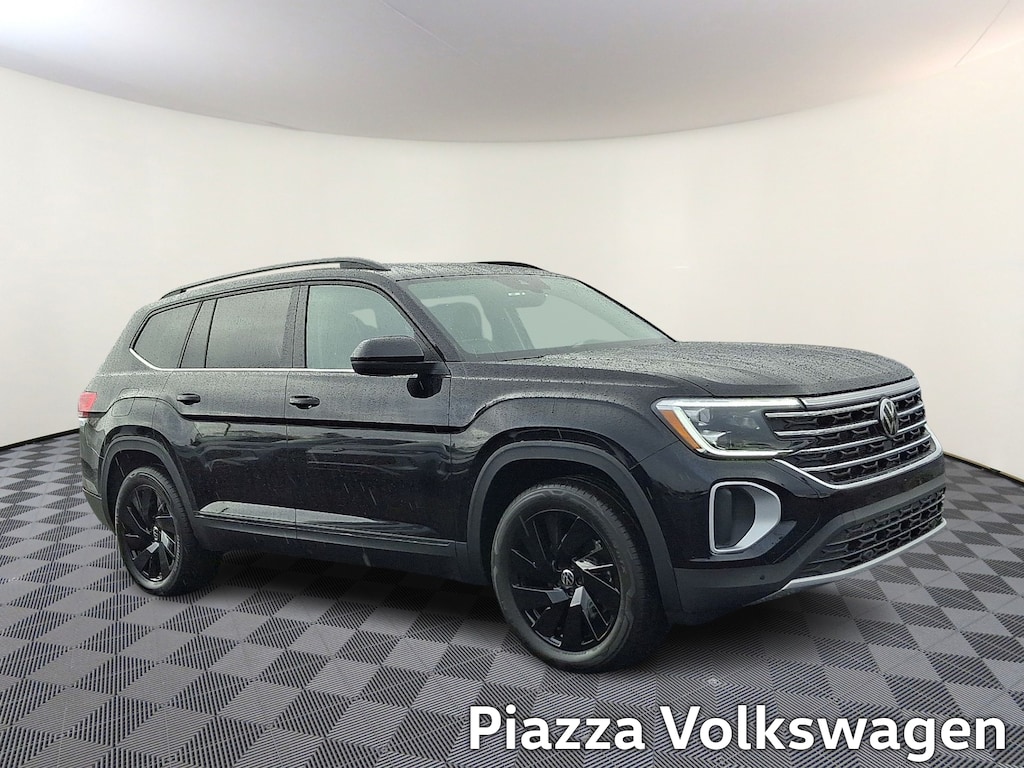 New 2026 Volkswagen Atlas 2.0T SE w/Technology Sport Utility