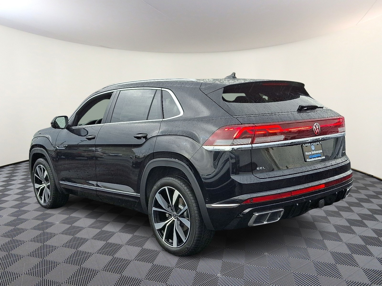 Shop New Atlas Cross Sport Inventory in Langhorne, PA | Piazza