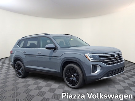 2026 Volkswagen Atlas SE With Technology Sport Utility