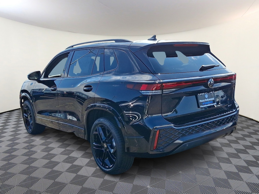 New 2026 Volkswagen Tiguan SE R-Line Black Sport Utility