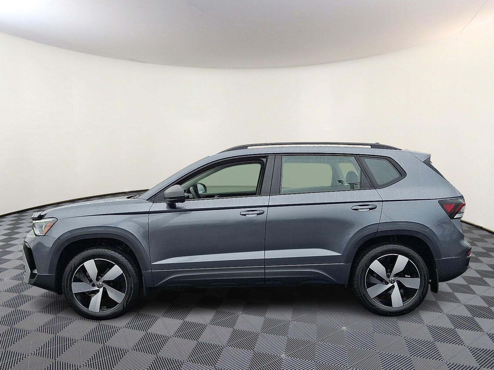 2025 Volkswagen Taos S photo 2