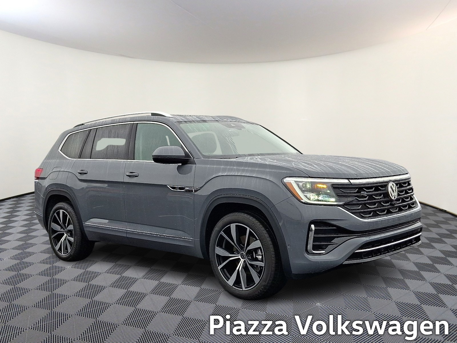 2026 Volkswagen Atlas SEL Premium R-Line's photo