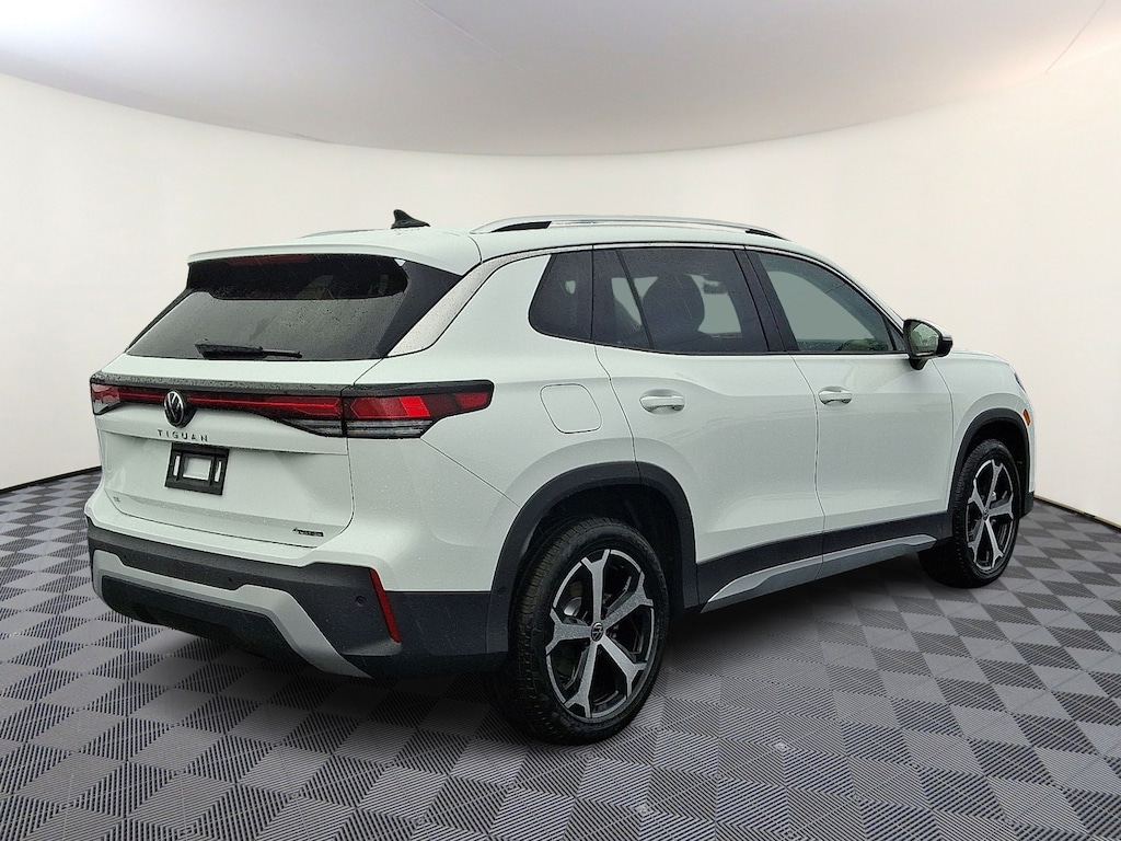 New 2026 Volkswagen Tiguan SE Sport Utility