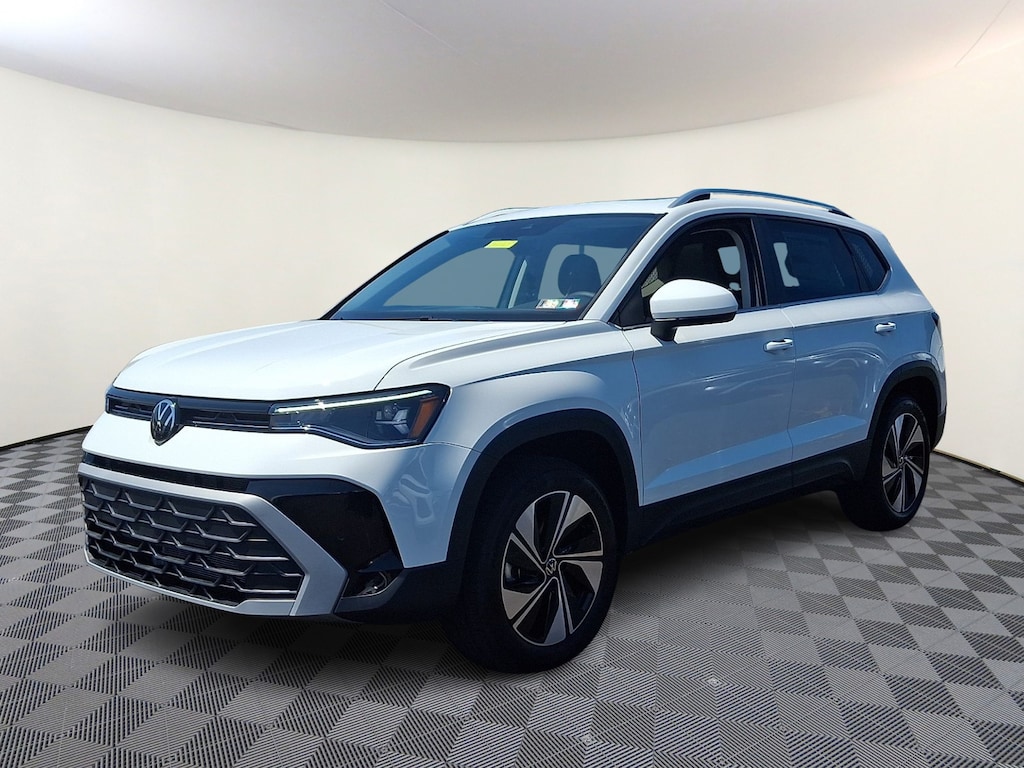 New 2026 Volkswagen Taos SE Sport Utility