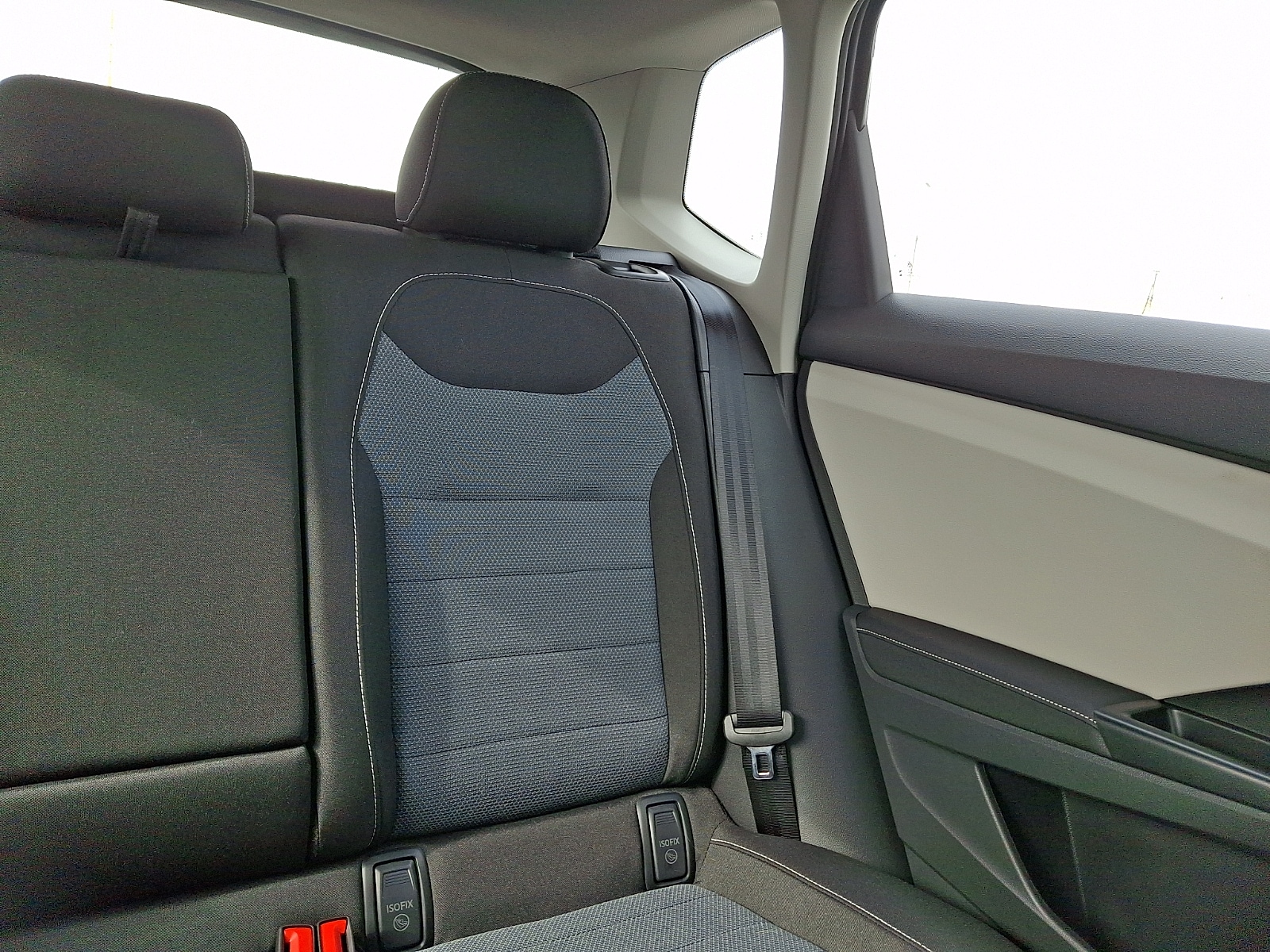 2025 Volkswagen Taos S - Photo 16