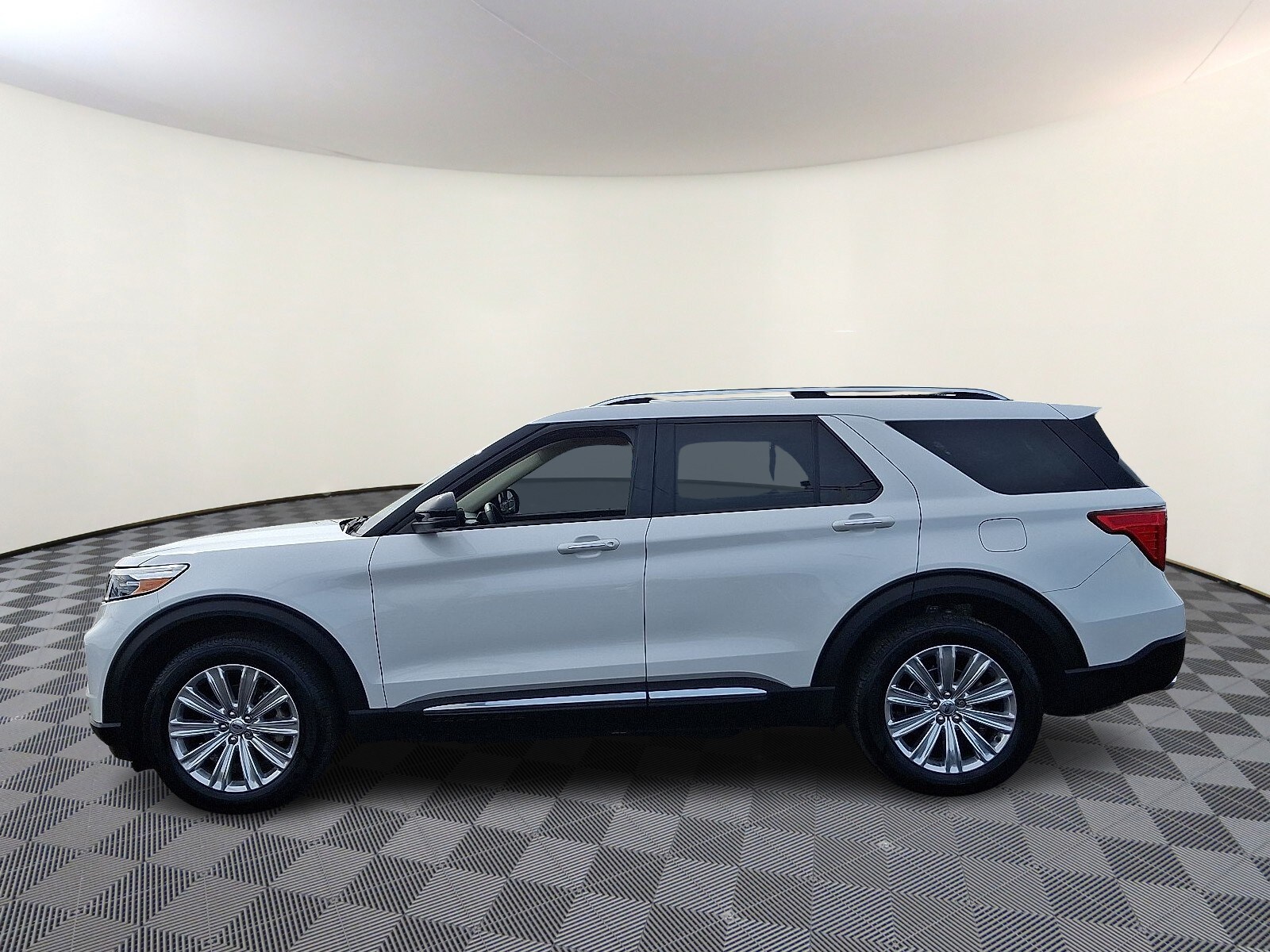 2021 Ford Explorer Limited photo 4