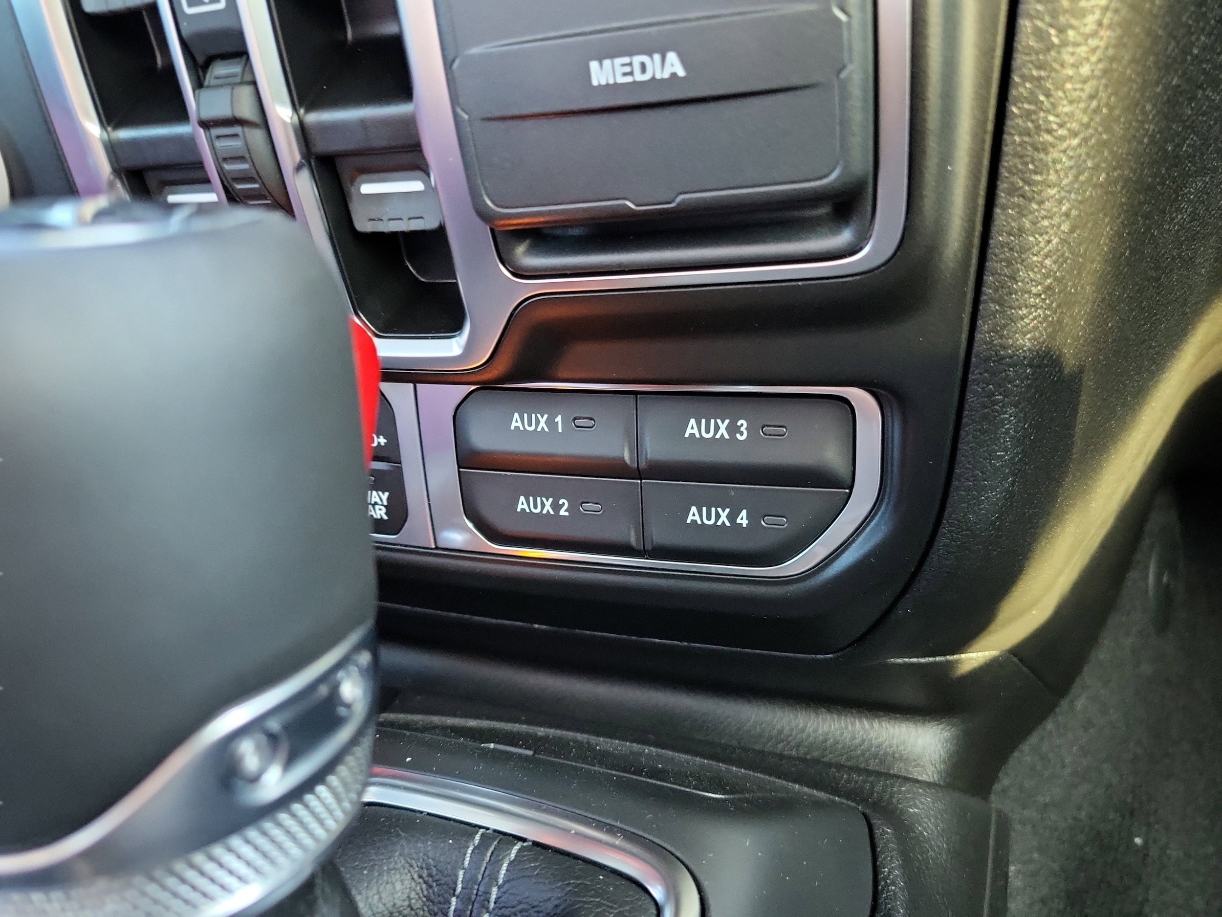 2025 Jeep Gladiator Rubicon - Photo 35