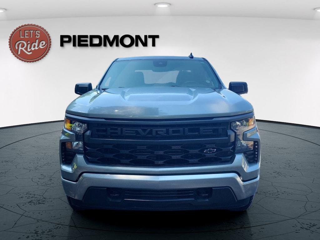 Used 2025 Chevrolet Silverado 1500 4WD Crew Cab 147 Custom Truck Crew Cab