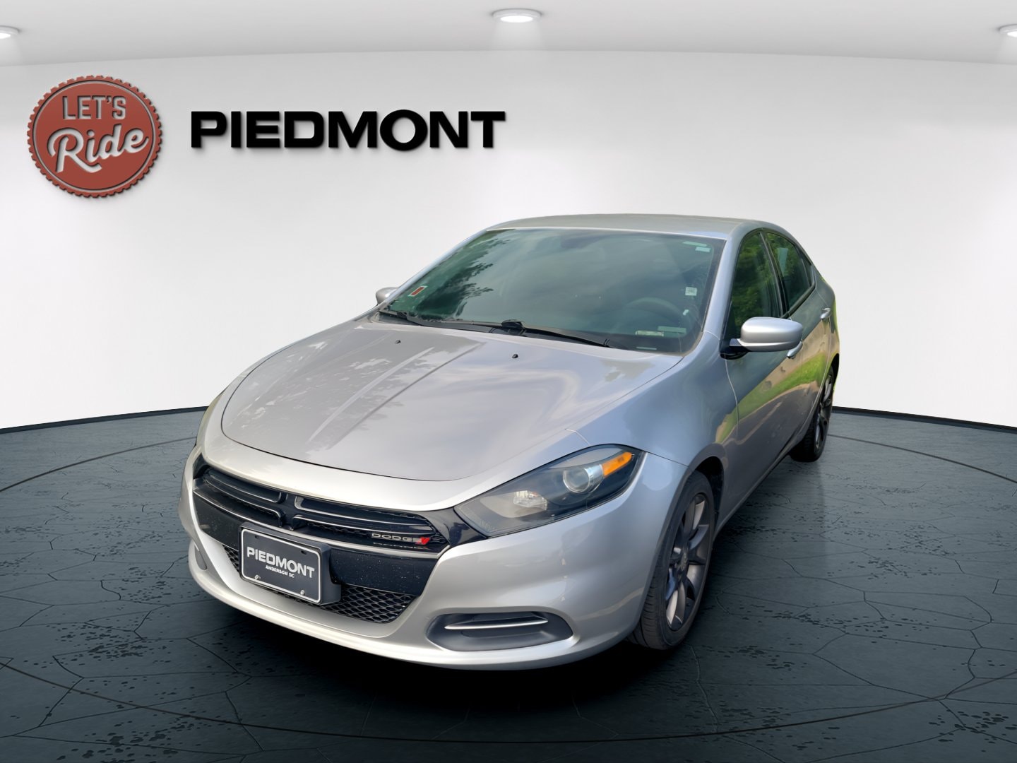 2016 Dodge Dart 2.0 SE's photo