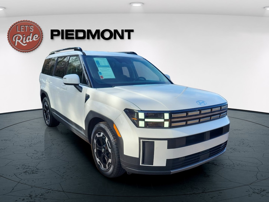 Used 2024 Hyundai Santa Fe SEL FWD SUV