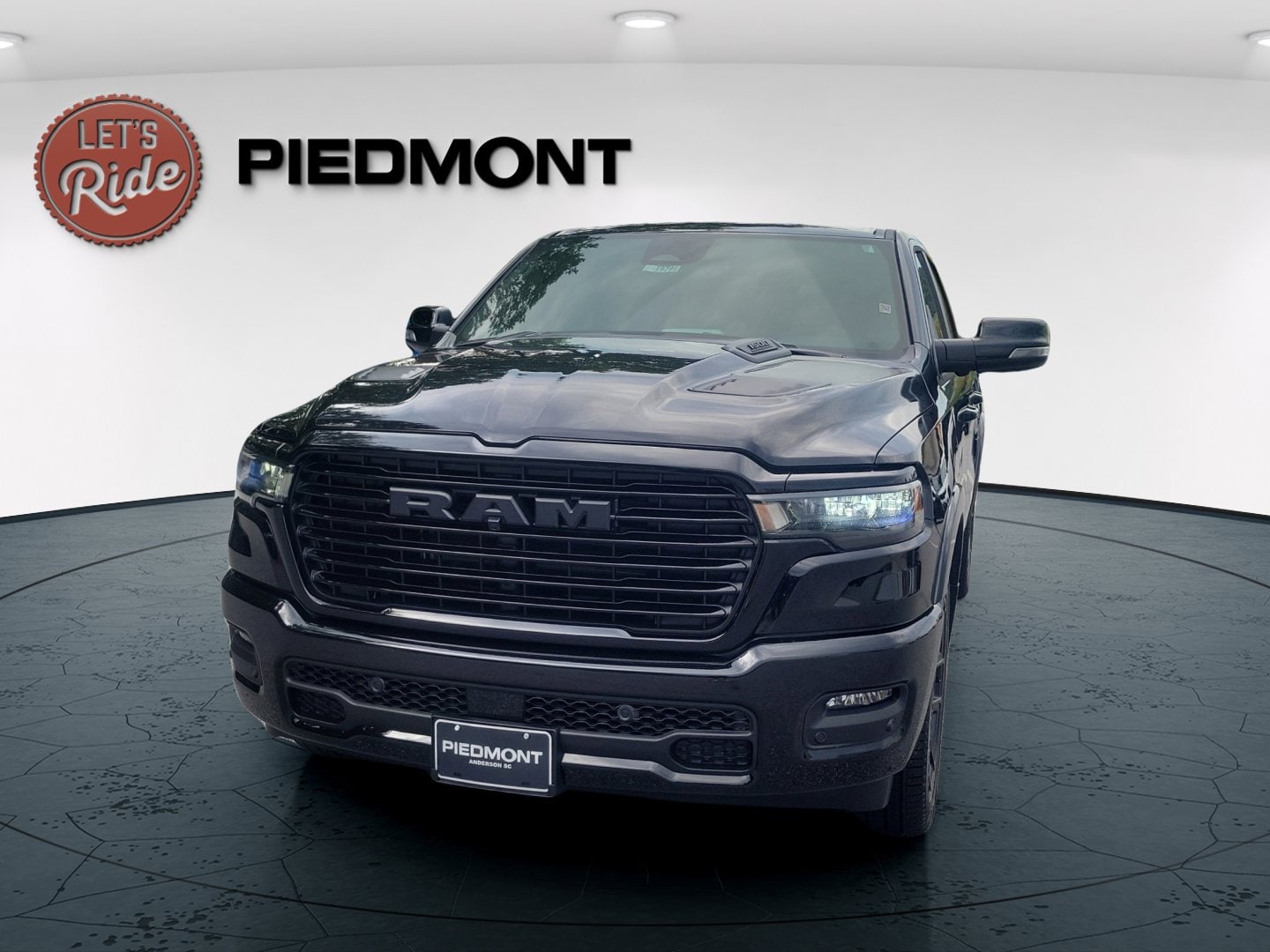 2026 RAM Ram 1500 Pickup Laramie's photo