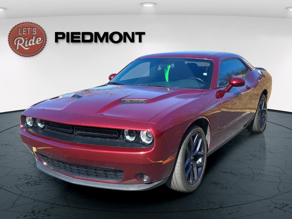 Used 2022 Dodge Challenger SXT RWD Coupe