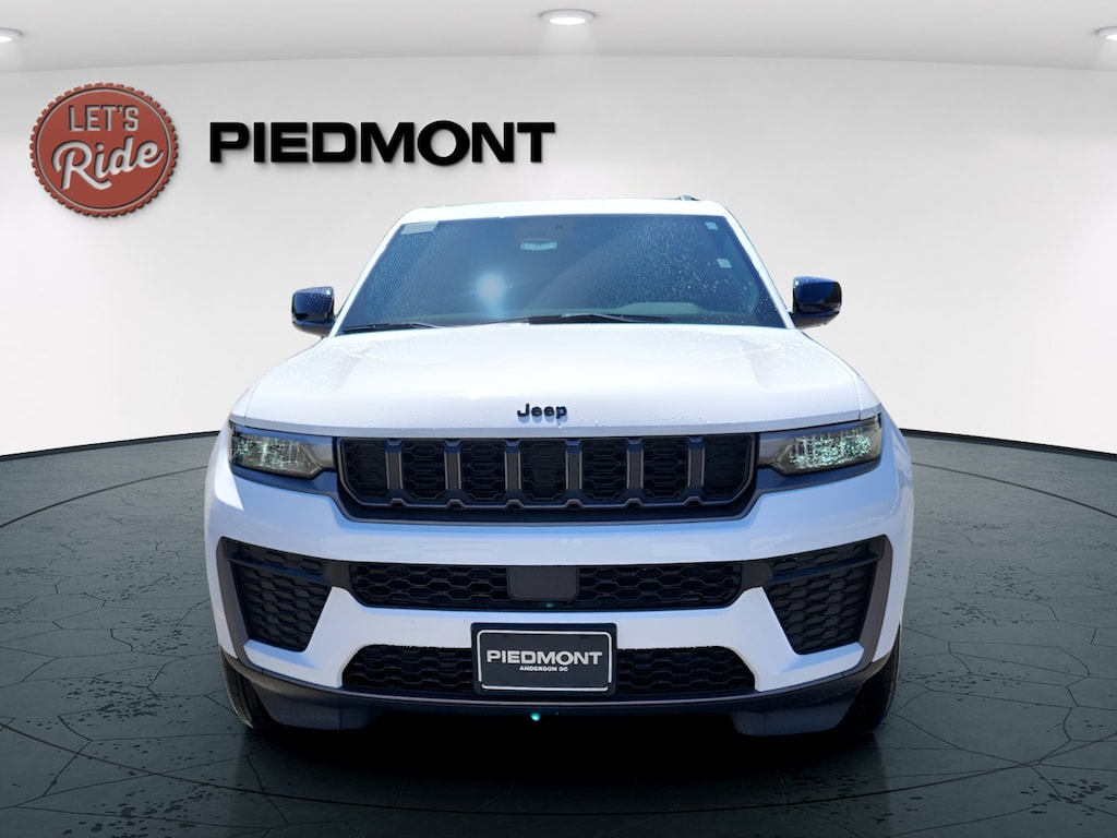 New 2026 Jeep Grand Cherokee LAREDO ALTITUDE 4X4 Sport Utility