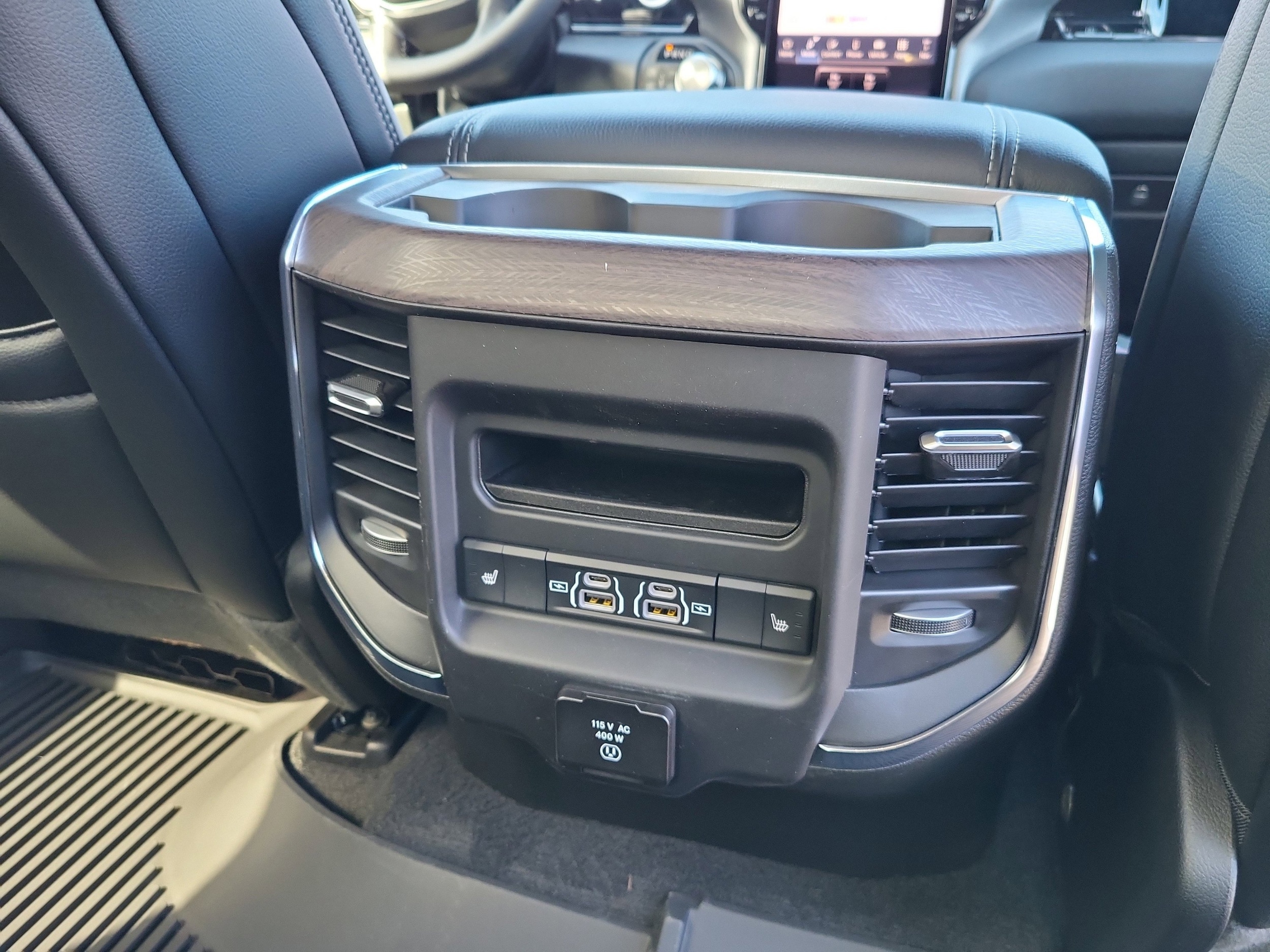 2026 RAM 1500 Laramie - Photo 17