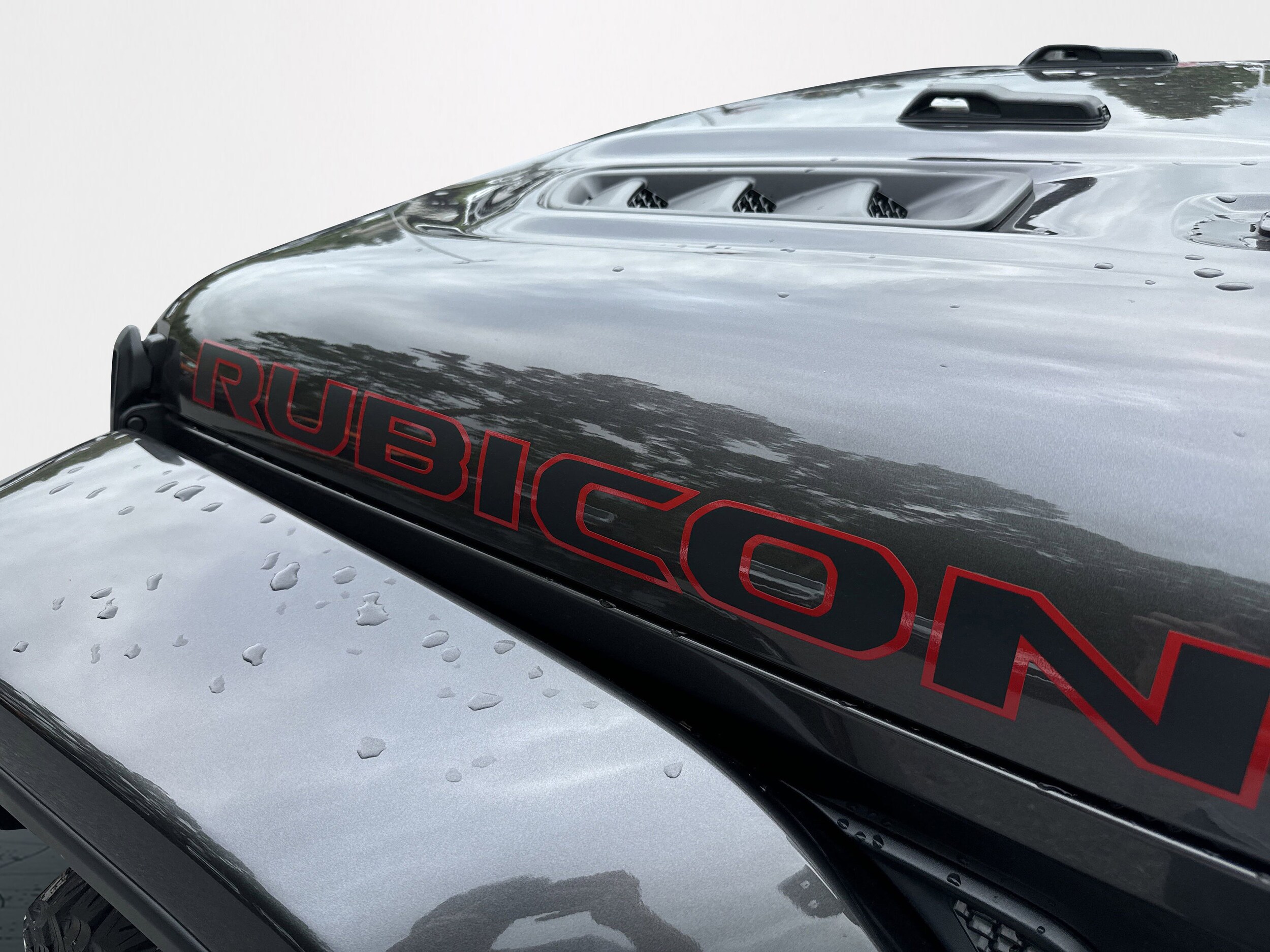 2025 Jeep Wrangler Rubicon photo 3