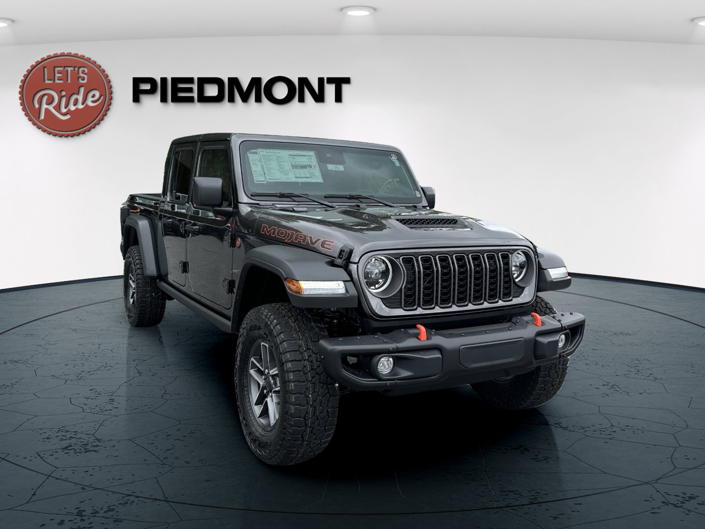 2025 Jeep Gladiator Mojave photo 3