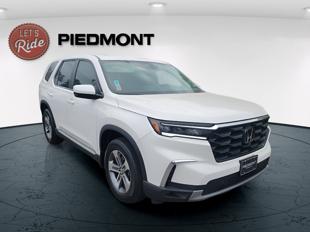 Used 2025 Honda Pilot EX-L AWD SUV
