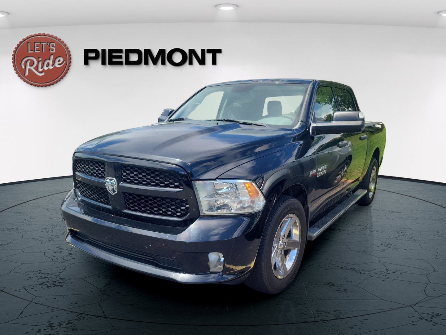 2014 RAM 1500 Express Crew Cab's photo