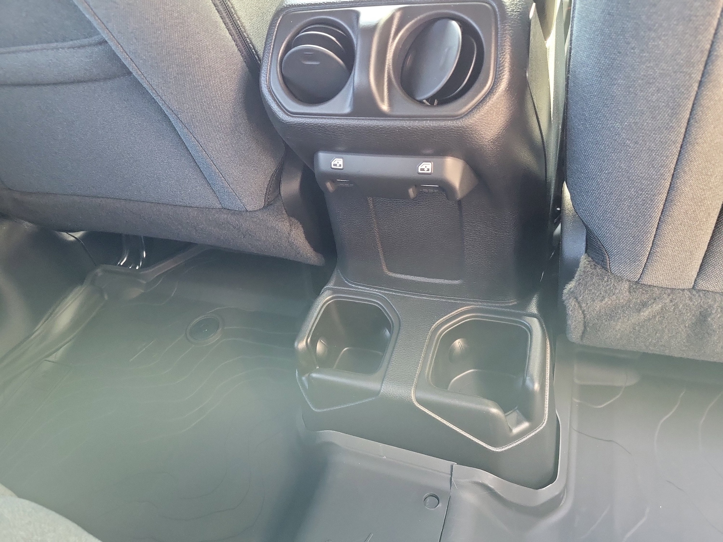 2026 Jeep Wrangler 4-Door Willys - Photo 14