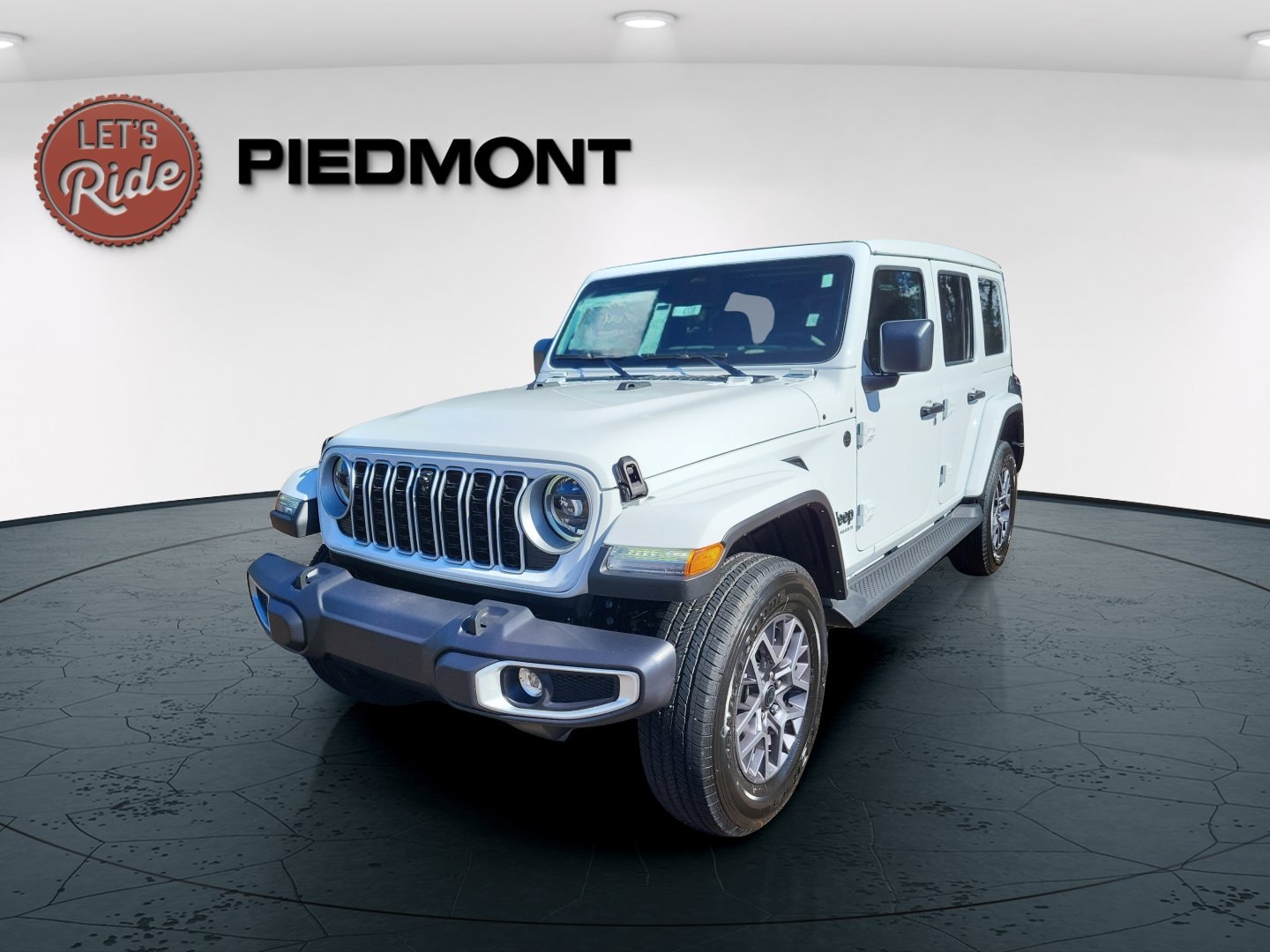 2026 Jeep Wrangler 4-Door Sahara's photo