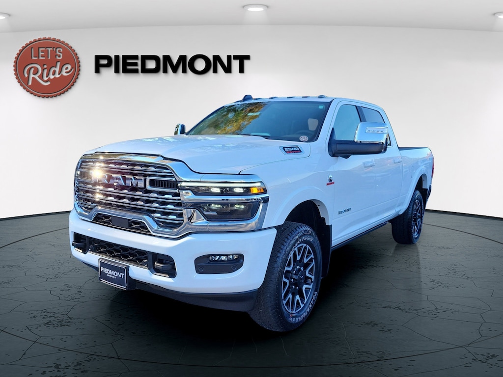 New 2026 Ram 2500 LIMITED LONGHORN CREW CAB 4X4 6'4 BOX Pickup