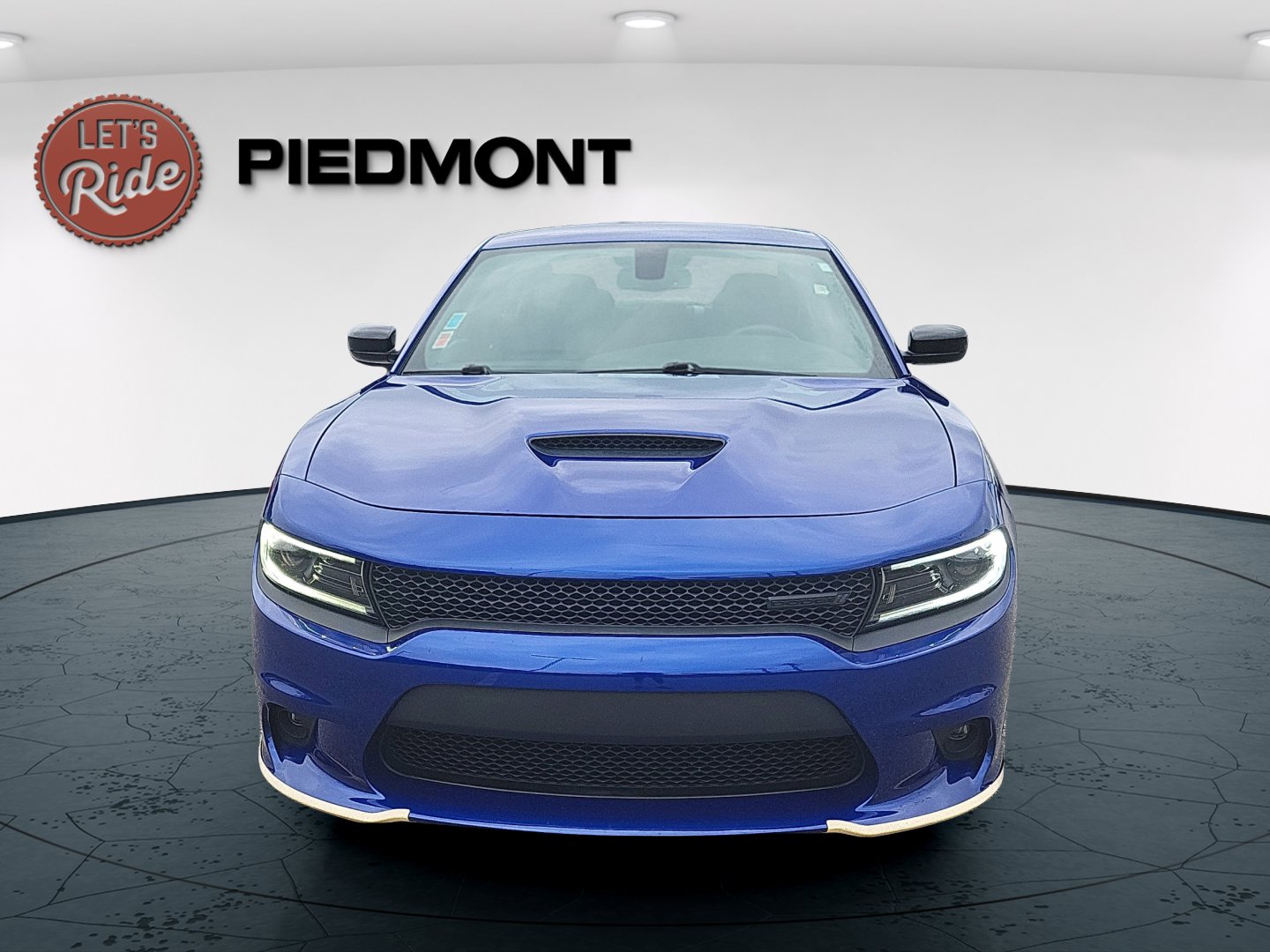 2022 Dodge Charger R/T photo 2